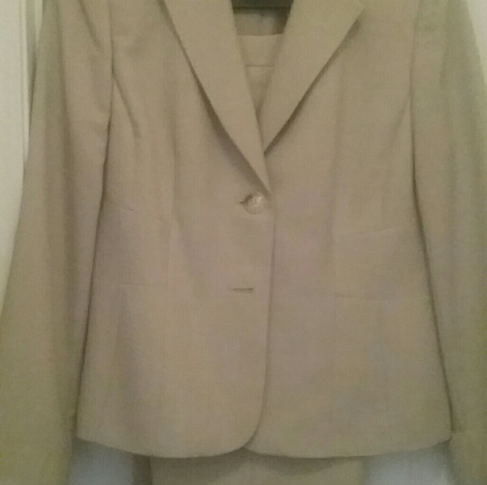 2 pc Pant suit